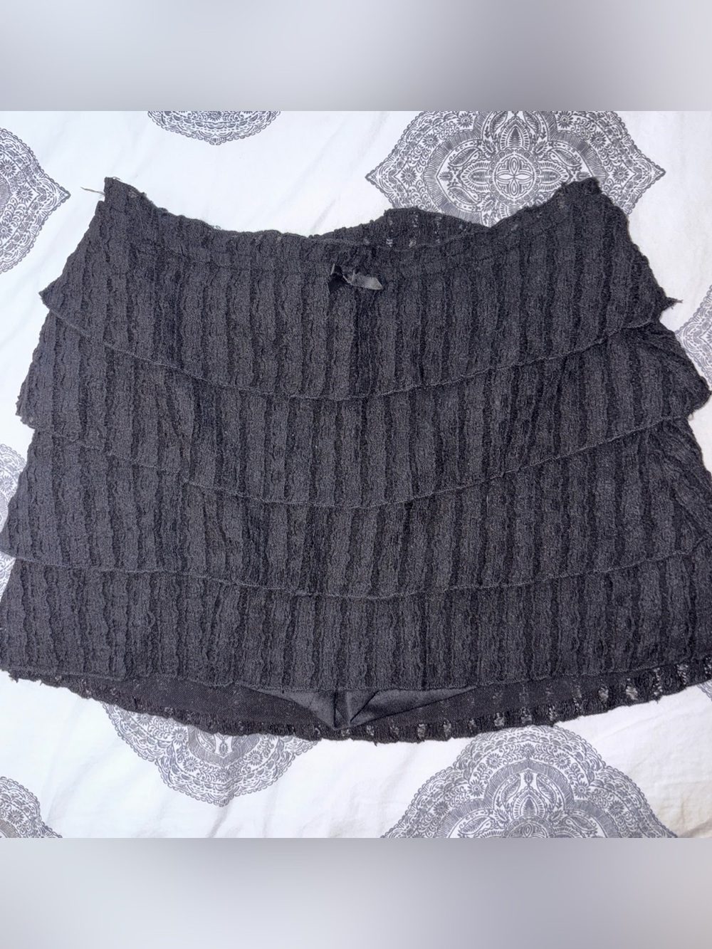 Black lace-ish mini skirt🖤